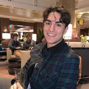 Meet your Posher, Thomas